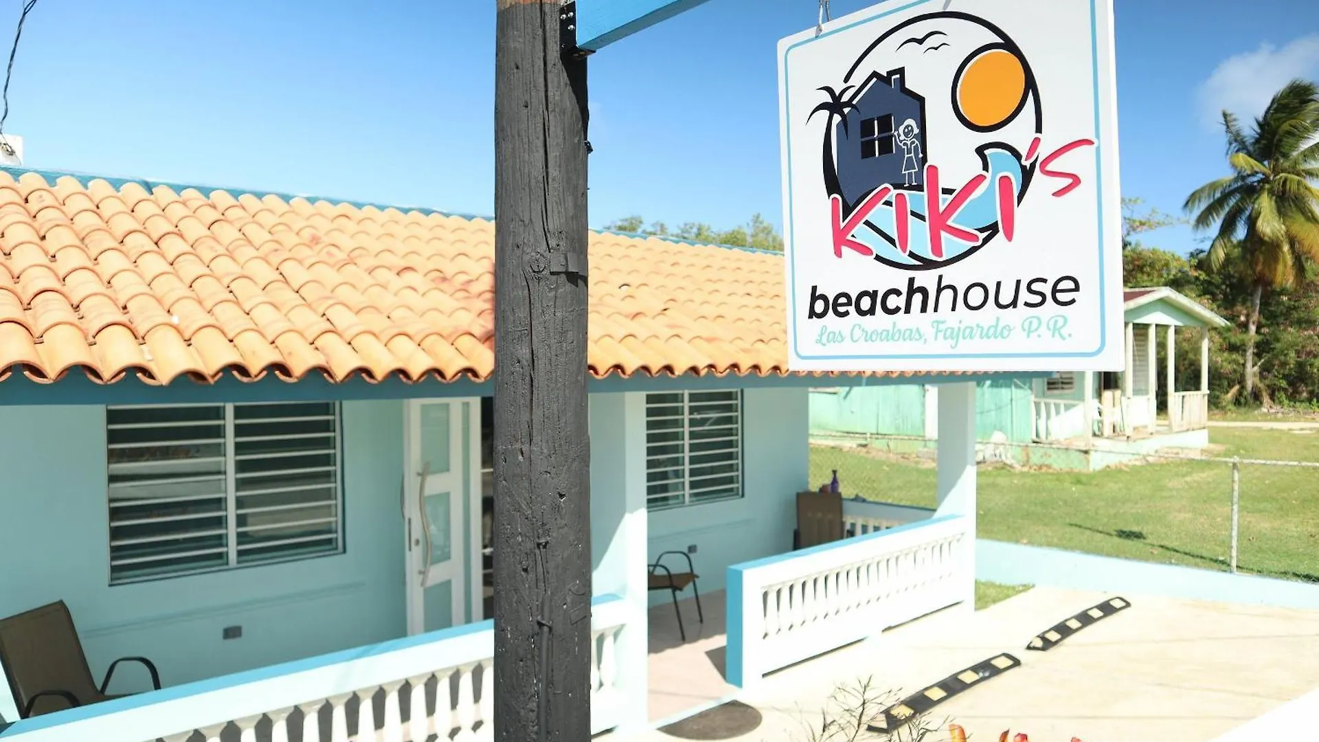 Kikis Beach House contacts